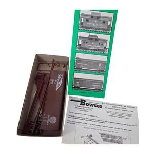 Bowser 40' Round Roof Single Boxcar Seaboard 'Silver Meteor' Flush Roof 55304